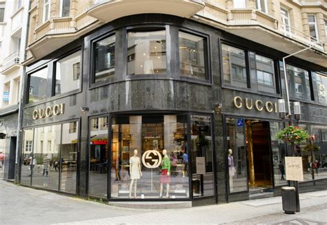 Gucci fashion circular hub